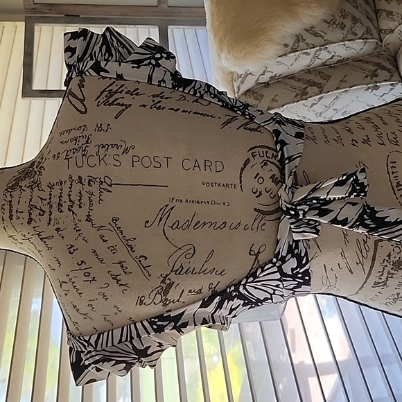 Floral Ruffled Bikini - Picture 4 of 8